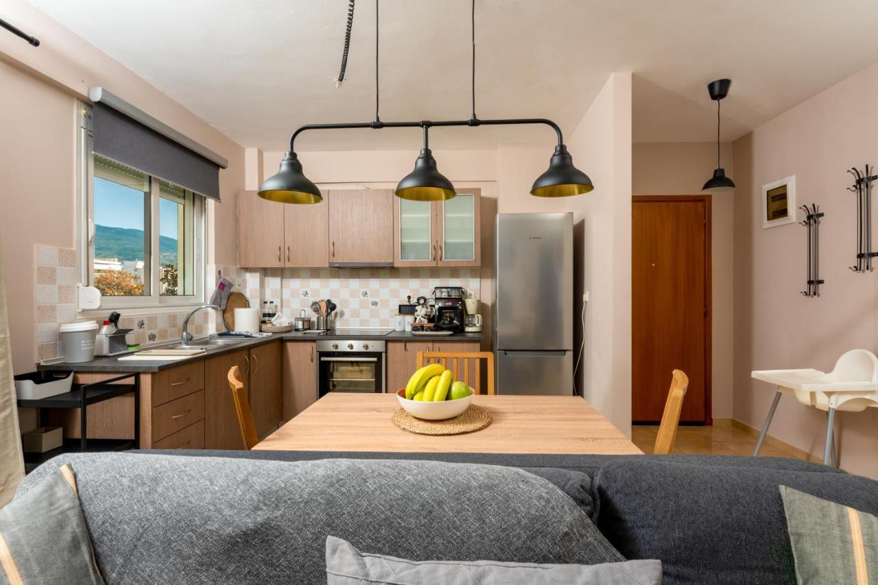 Eleni'S Modern Apartment Volos Eksteriør bilde